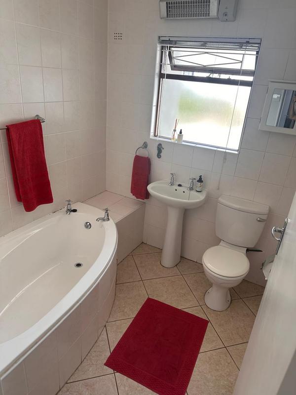 4 Bedroom Property for Sale in Fish Hoek Western Cape